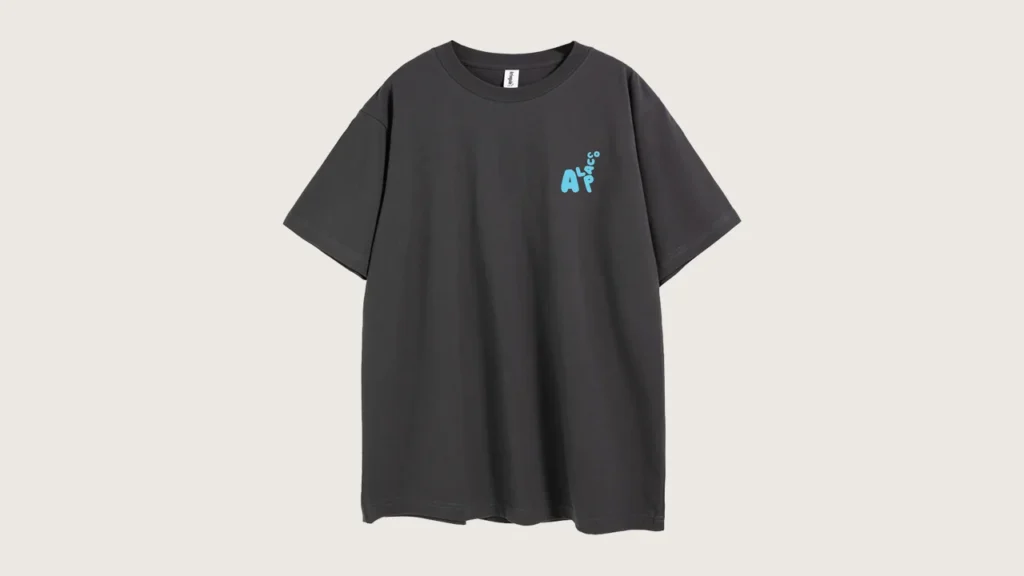 T shirt colour for tan skin: Alpacco 260gsm oversized graphic tee in Dark Grey, front with small alpaca logo